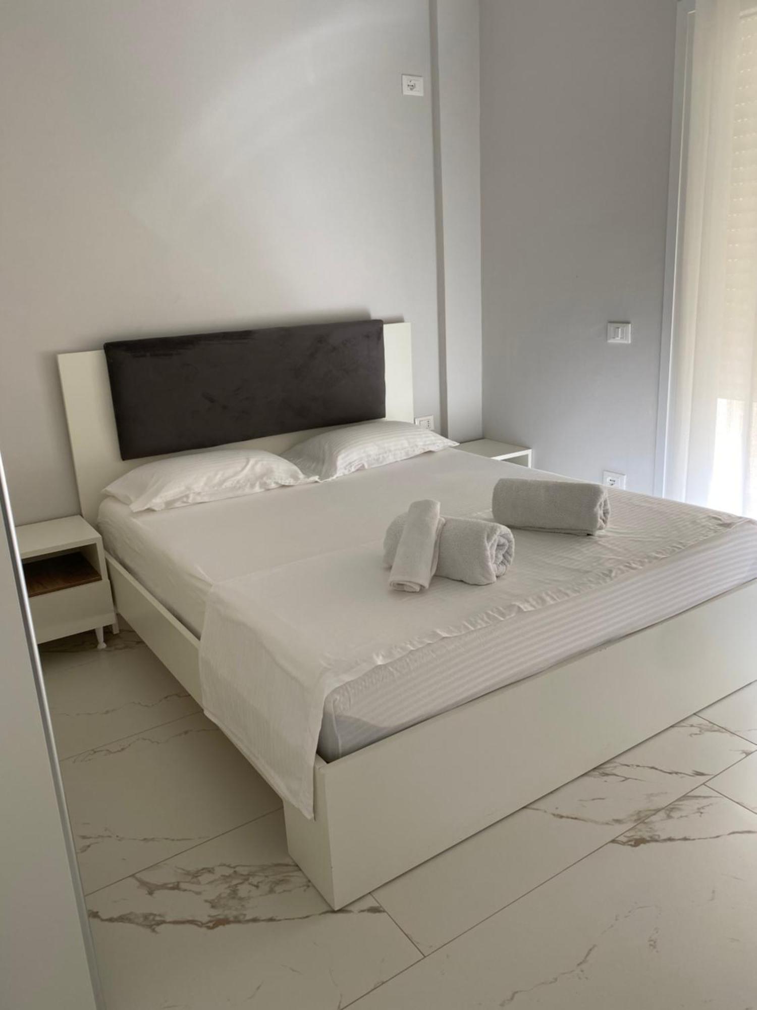 Edan Apartments Vlorë Exterior foto